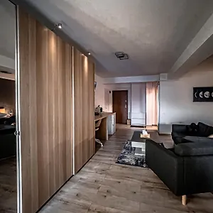 Shiro Apartment Bucharest